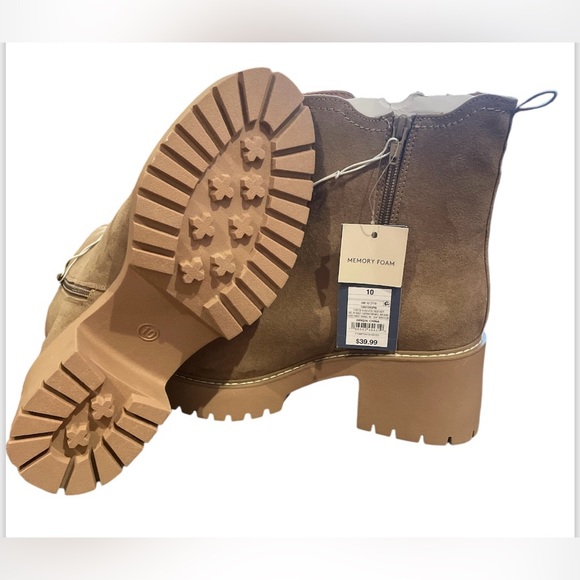 Tan Zip Up Heeled Boots - Picture 5 of 6
